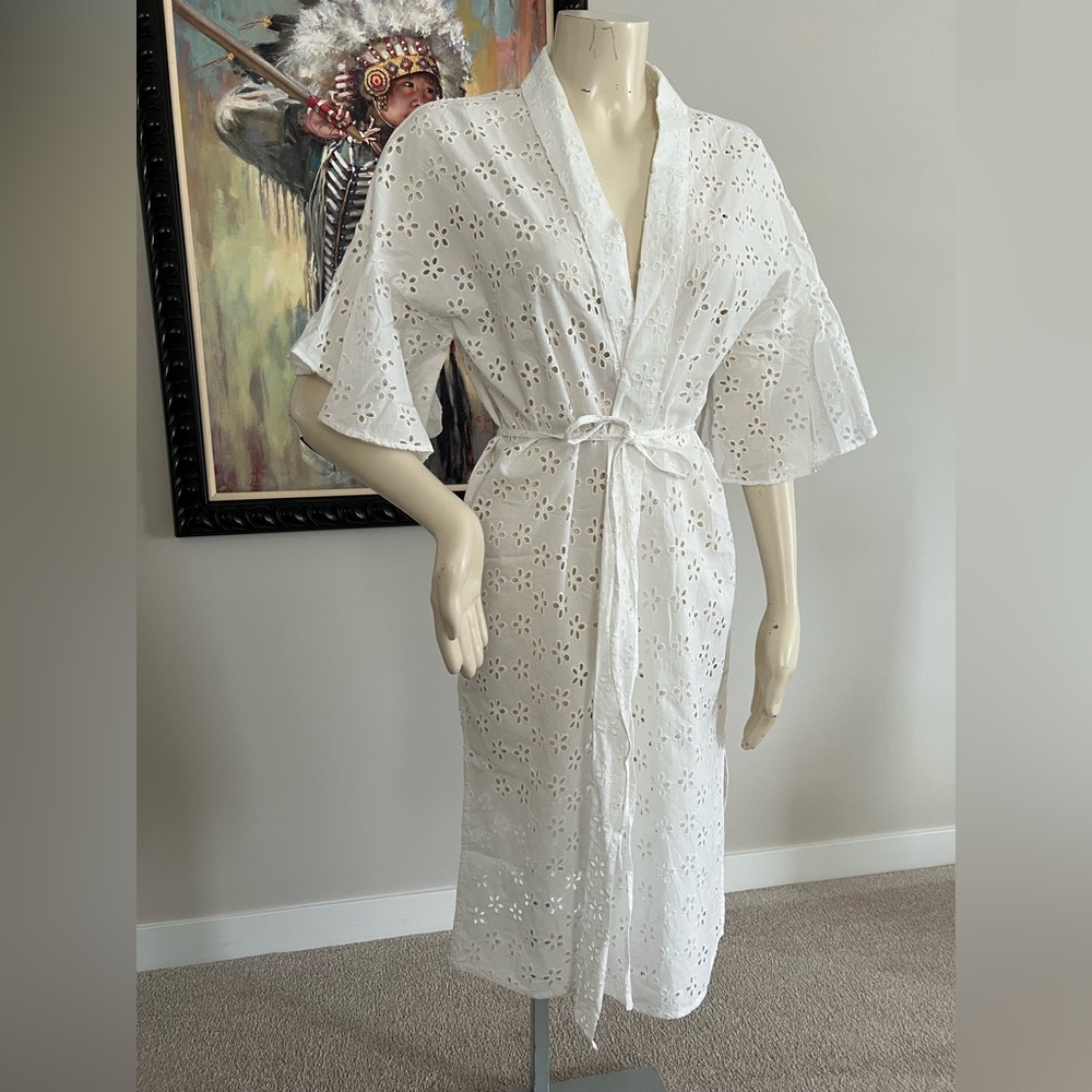 BCBGMAXAZRIA White Eyelet Cotton Wrap Kimono Dress – New Without Tags - Picture 6 of 12